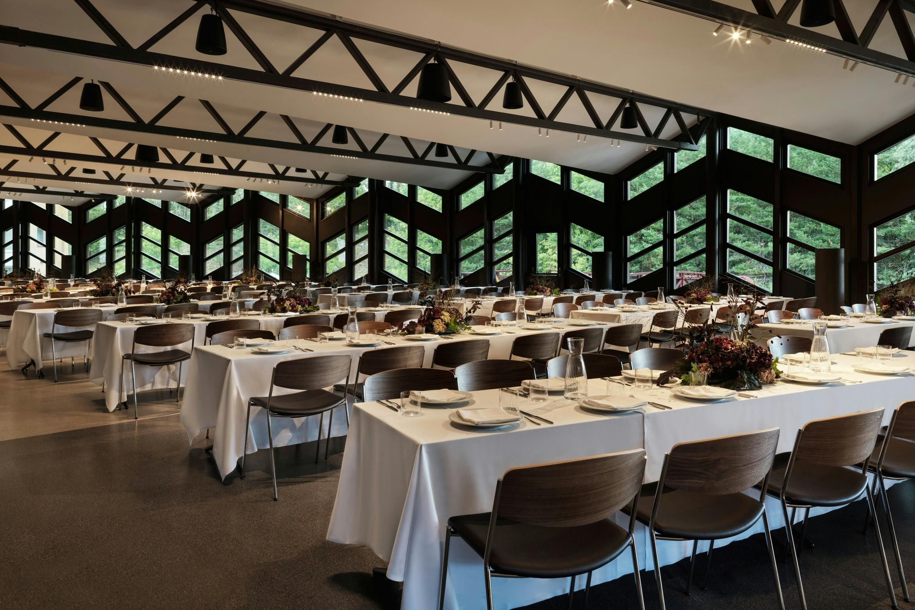 Banquet hall