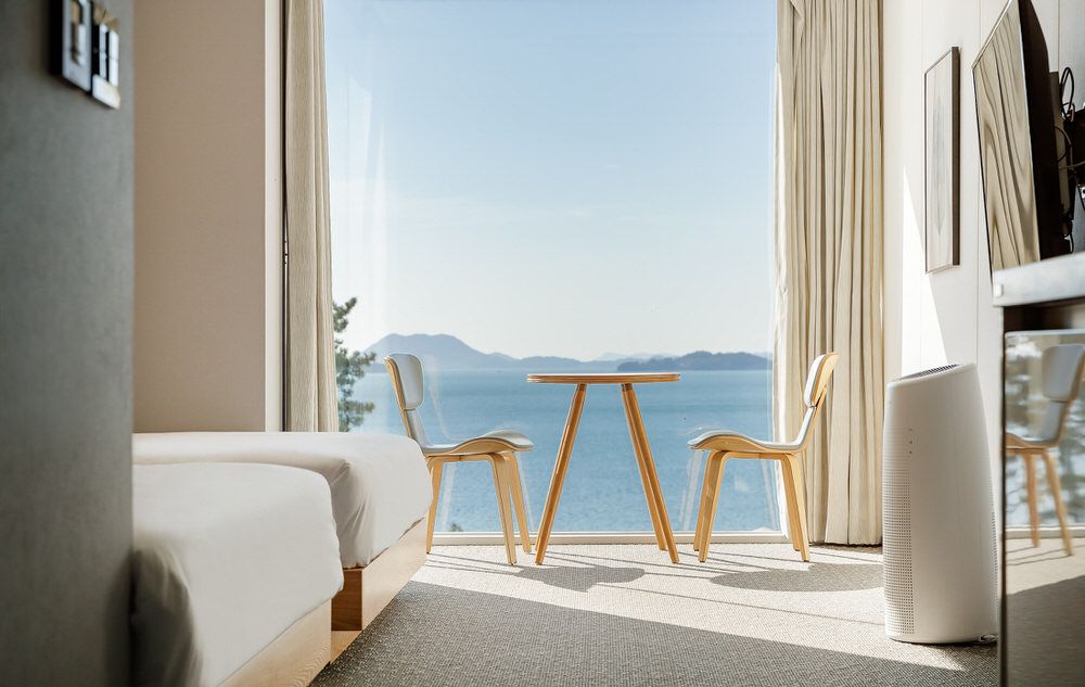 Room amenity