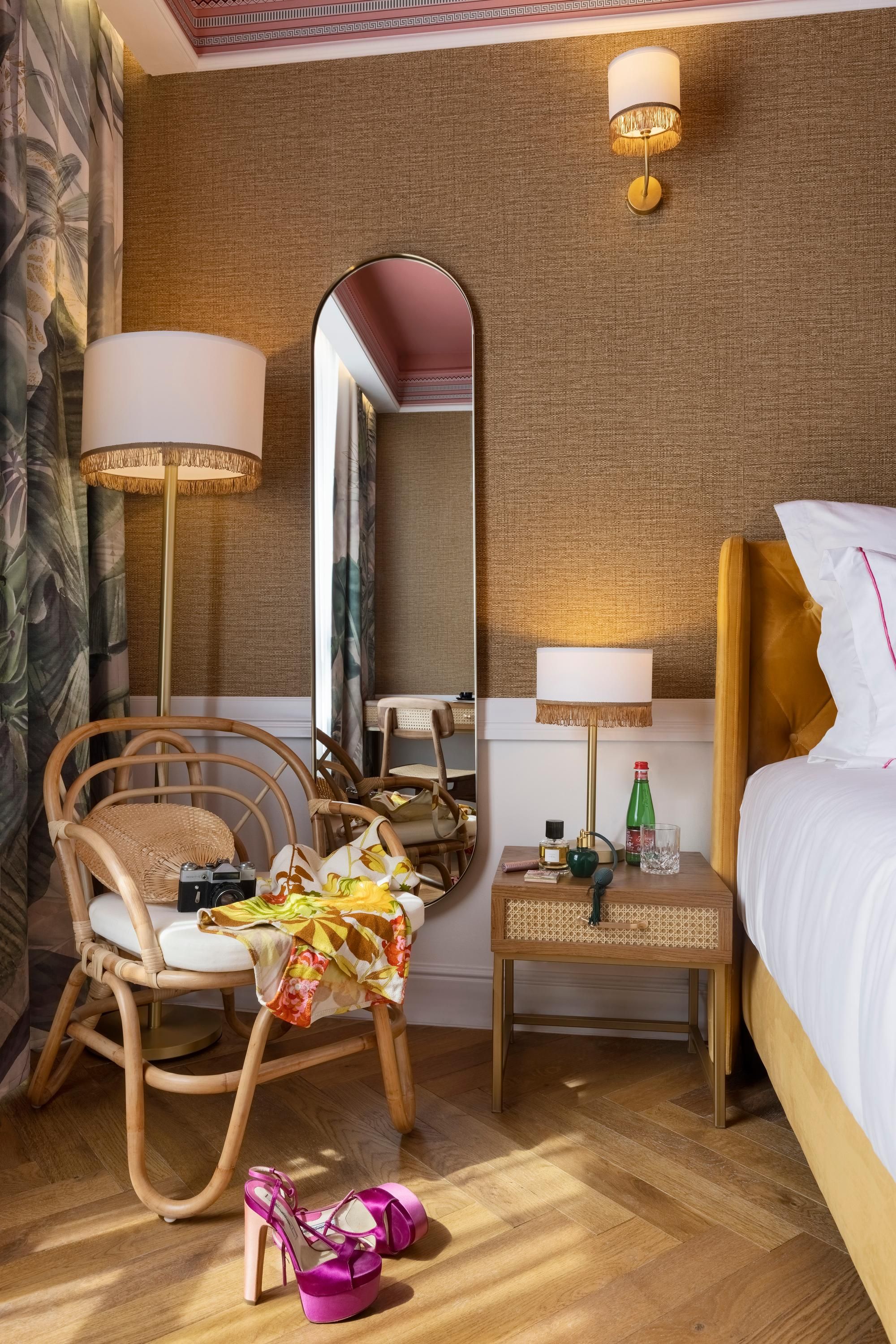 Room amenity
