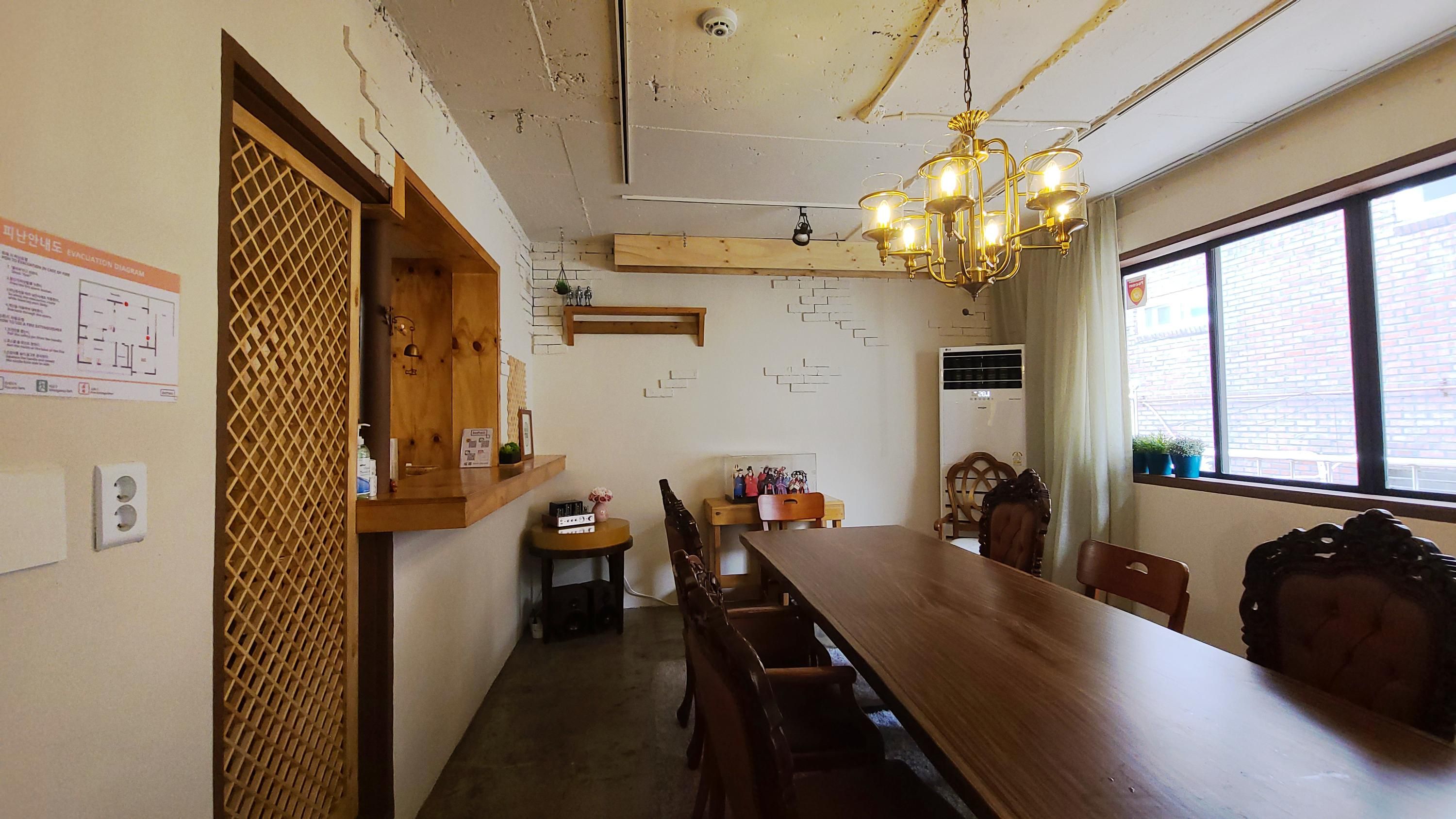 Dining room Photo