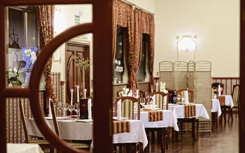 Restaurant Photo