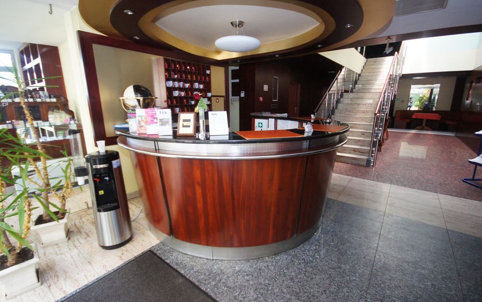Front desk Photo