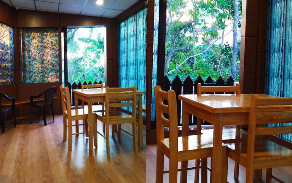 Dining room Photo