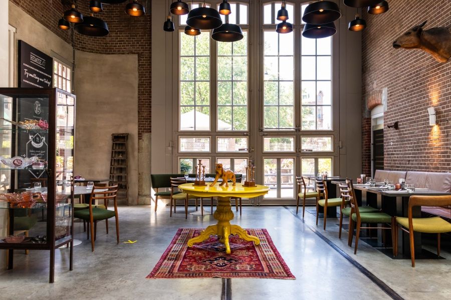 Restaurant Photo